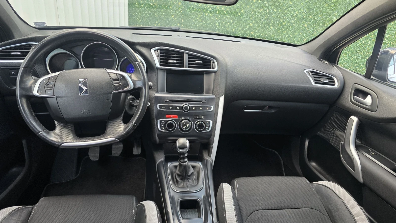 Citroen DS4 1.6 HDI* 115kc* 6 скорости, снимка 12 - Автомобили и джипове - 55687619