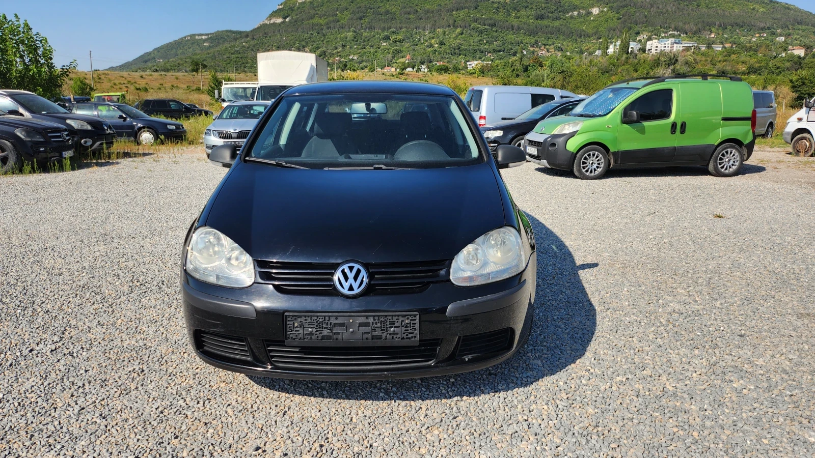 VW Golf 1.9TDI 1O5 коня, снимка 2 - Автомобили и джипове - 55769341