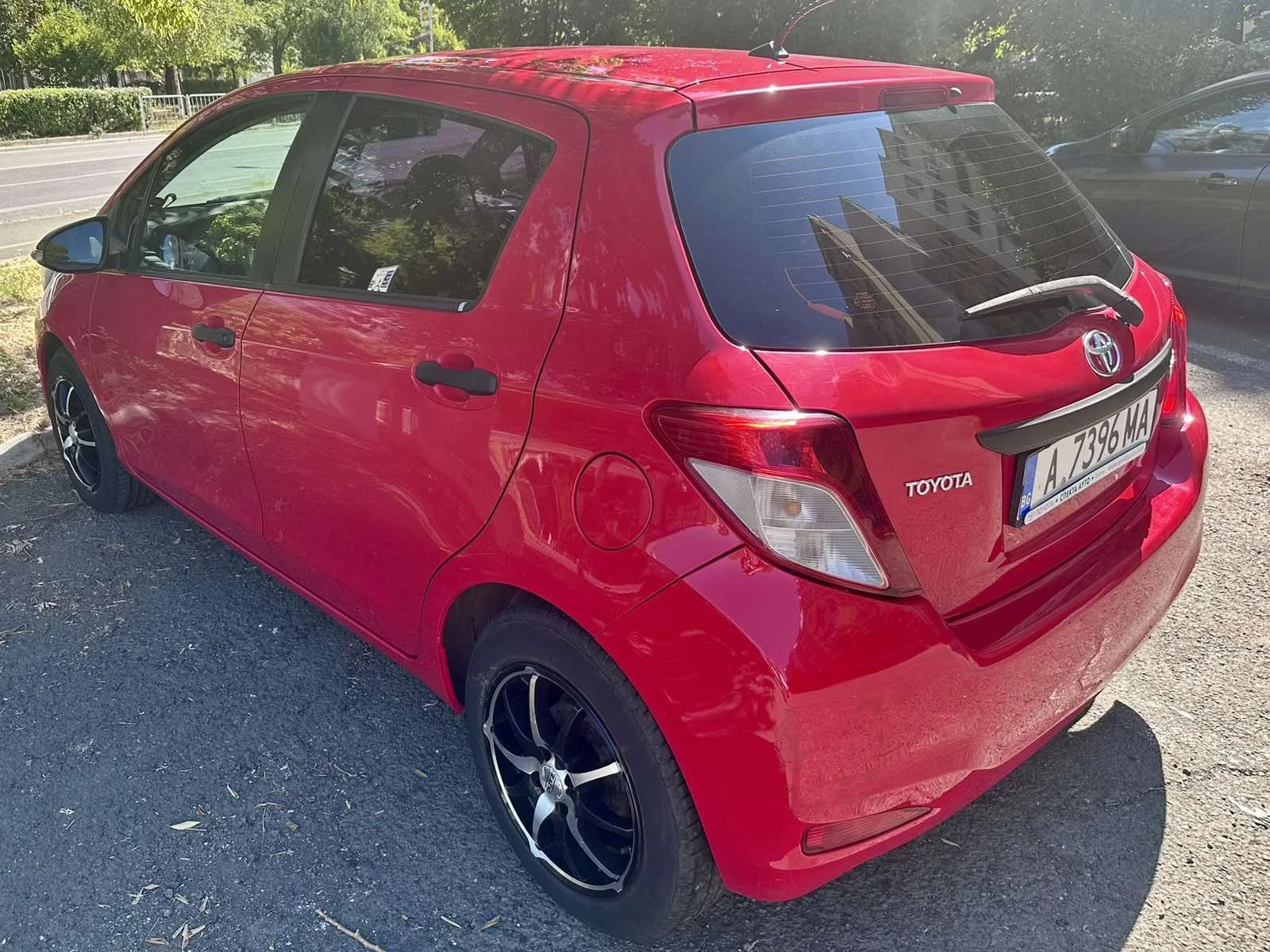 Toyota Yaris, снимка 5 - Автомобили и джипове - 55788590
