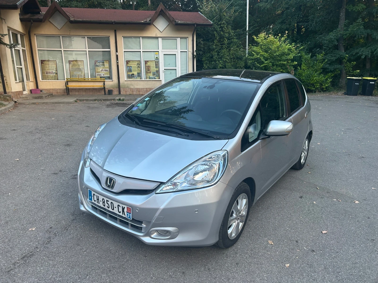 Honda Jazz 1.3 Hybrid Face Panorama 