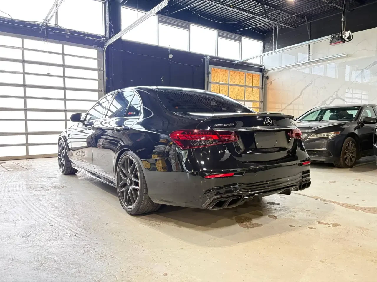 Mercedes-Benz E 55 AMG E 63 S 4MATIC+ Sedan* XTREMELY LOW KMS* 11 | Mobile.bg � ����������� 7