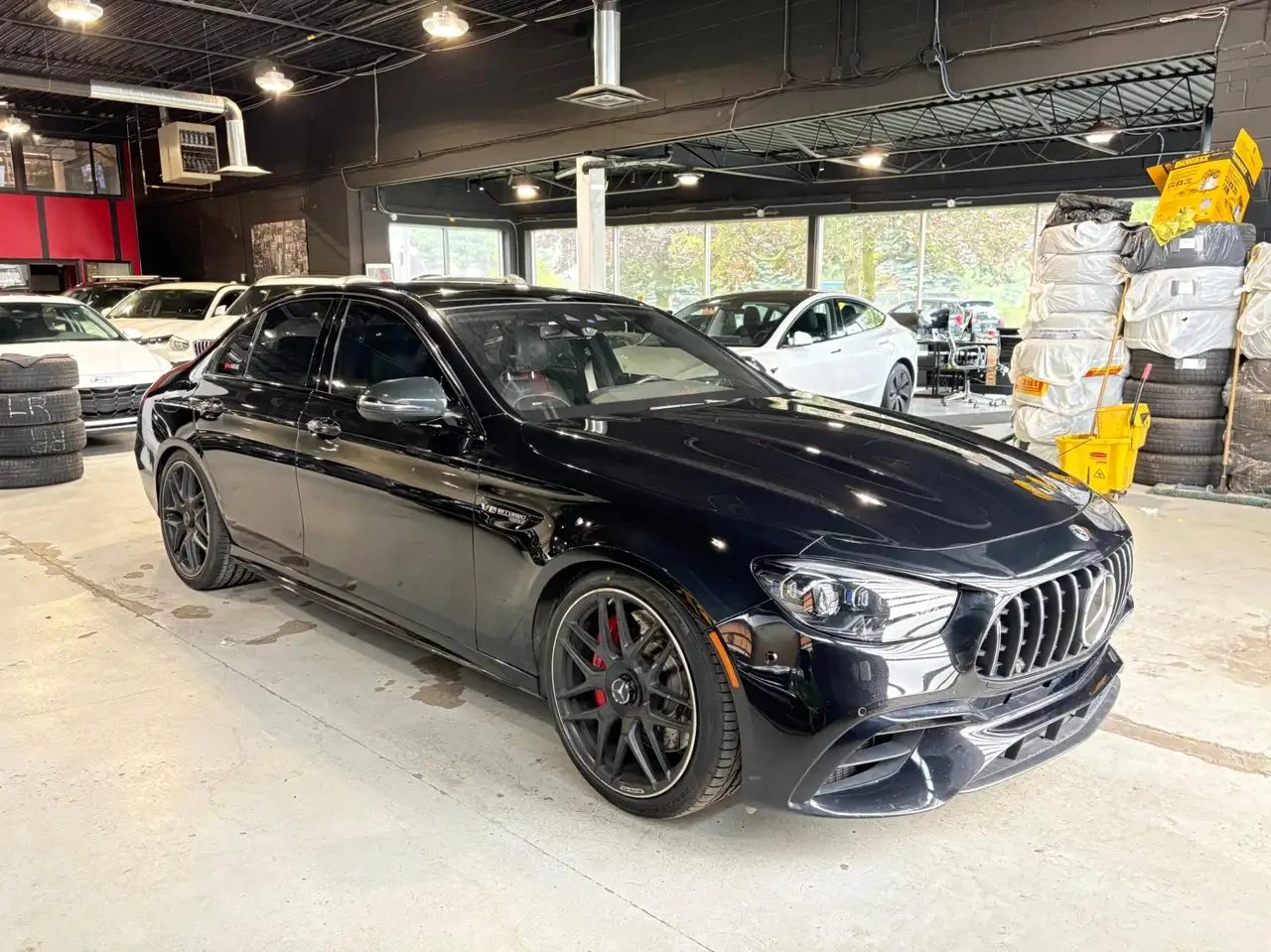 Mercedes-Benz E 55 AMG E 63 S 4MATIC+ Sedan* XTREMELY LOW KMS* 11 | Mobile.bg � ����������� 2