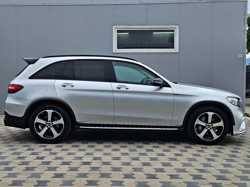 Mercedes-Benz GLC 250 ! 6.3AMG/GERMANY/DISTR/LINE ASYST/ПОДГРЕВ/ПАМЕТ/LI, снимка 4 - Автомобили и джипове - 51030110