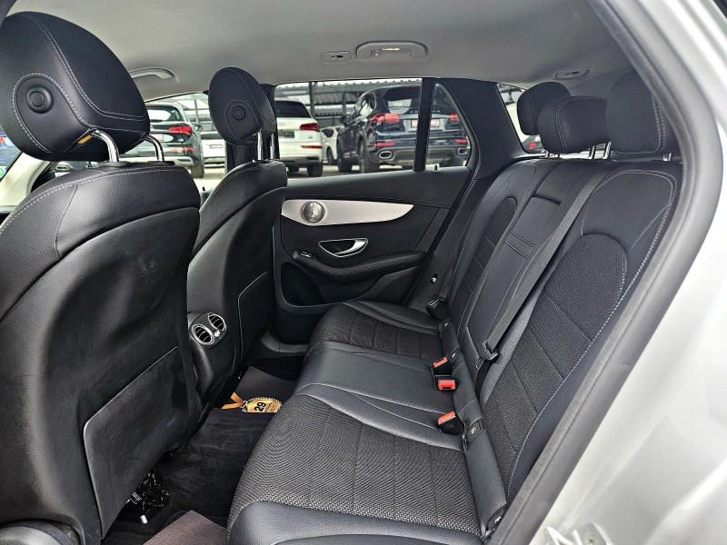 Mercedes-Benz GLC 250 ! 6.3AMG/GERMANY/DISTR/LINE ASYST/ПОДГРЕВ/ПАМЕТ/LI, снимка 16 - Автомобили и джипове - 51030110