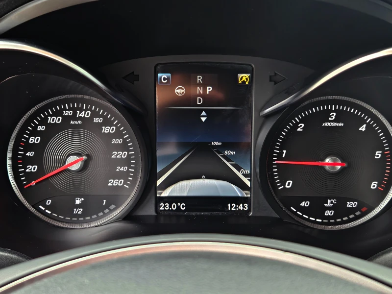 Mercedes-Benz GLC 250 ! 6.3AMG/GERMANY/DISTR/LINE ASYST/ПОДГРЕВ/ПАМЕТ/LI, снимка 10 - Автомобили и джипове - 51030110