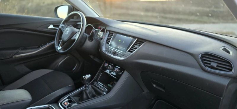 Opel Grandland X, снимка 5 - Автомобили и джипове - 52338001