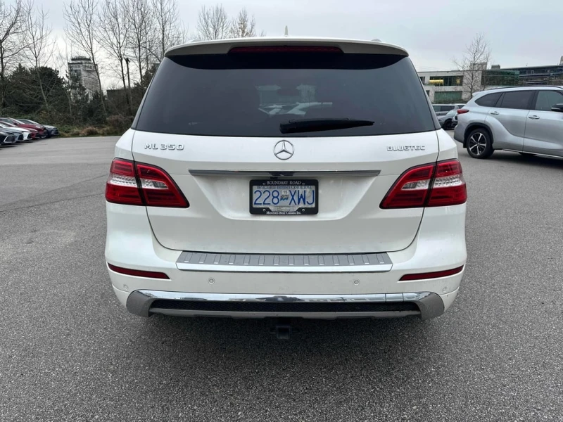 Mercedes-Benz ML * 350 BlueTEC * CARFAX * БЕЗ ПЪРВОНАЧАЛНА ВНОСКА, снимка 4 - Автомобили и джипове - 52745281