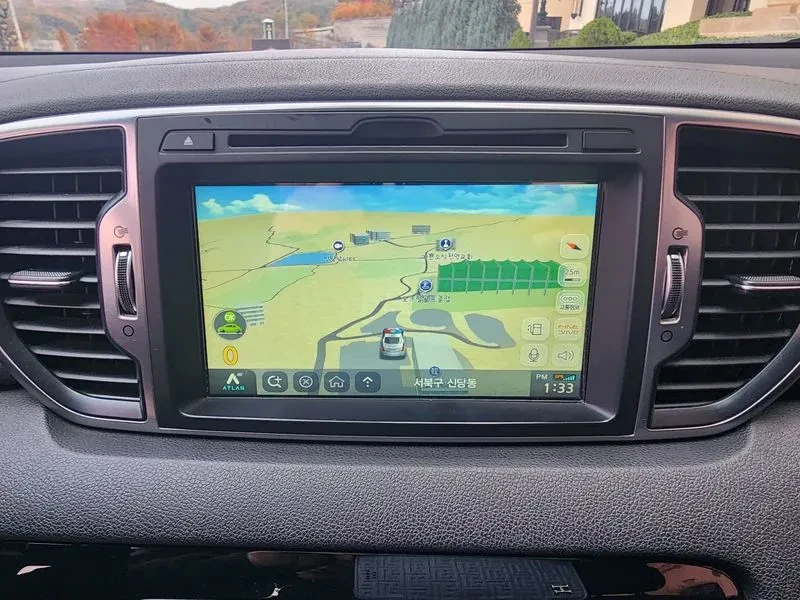 Kia Sportage, снимка 13 - Автомобили и джипове - 52558695