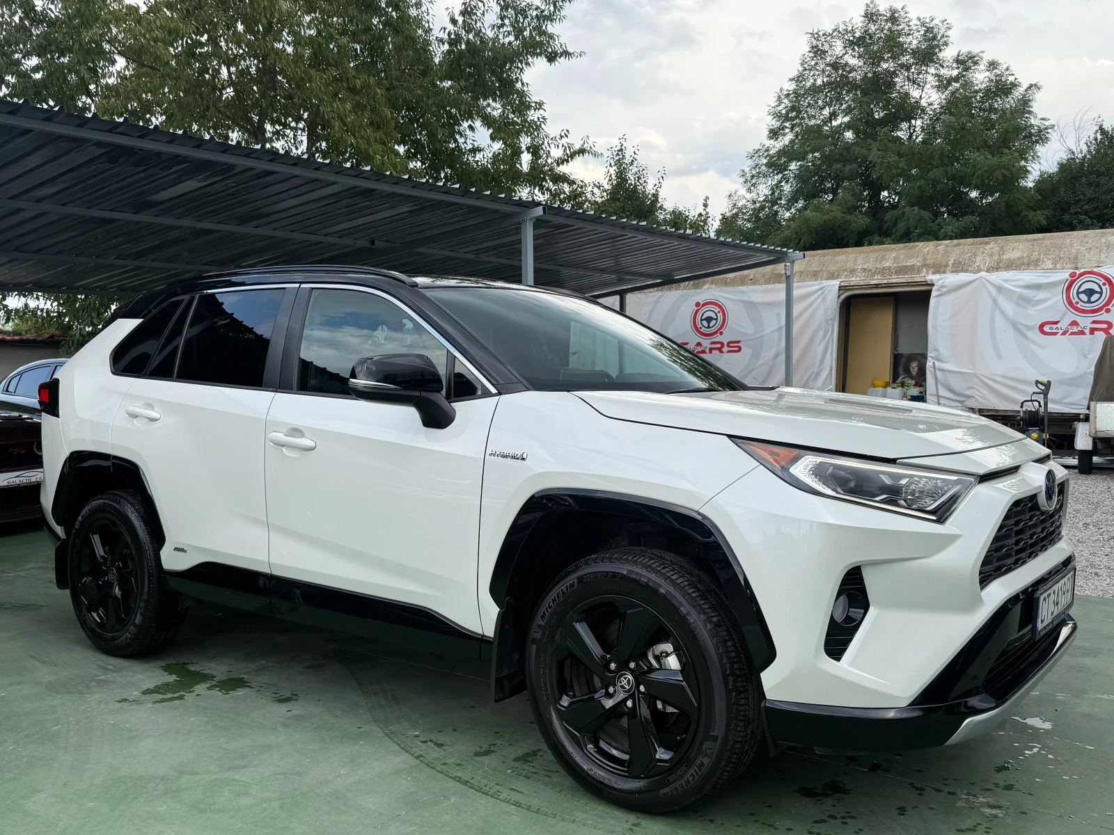 Toyota Rav4 XSE HYBRID AWD - изображение 3