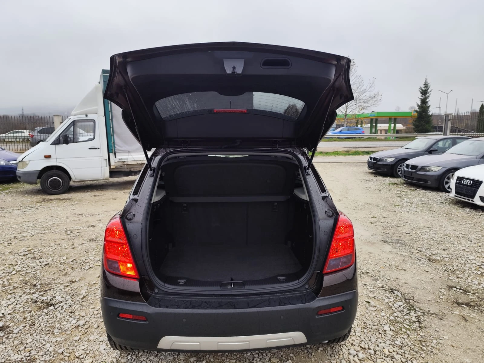 Chevrolet Trax 1.7  дизел 4х4 - изображение 7