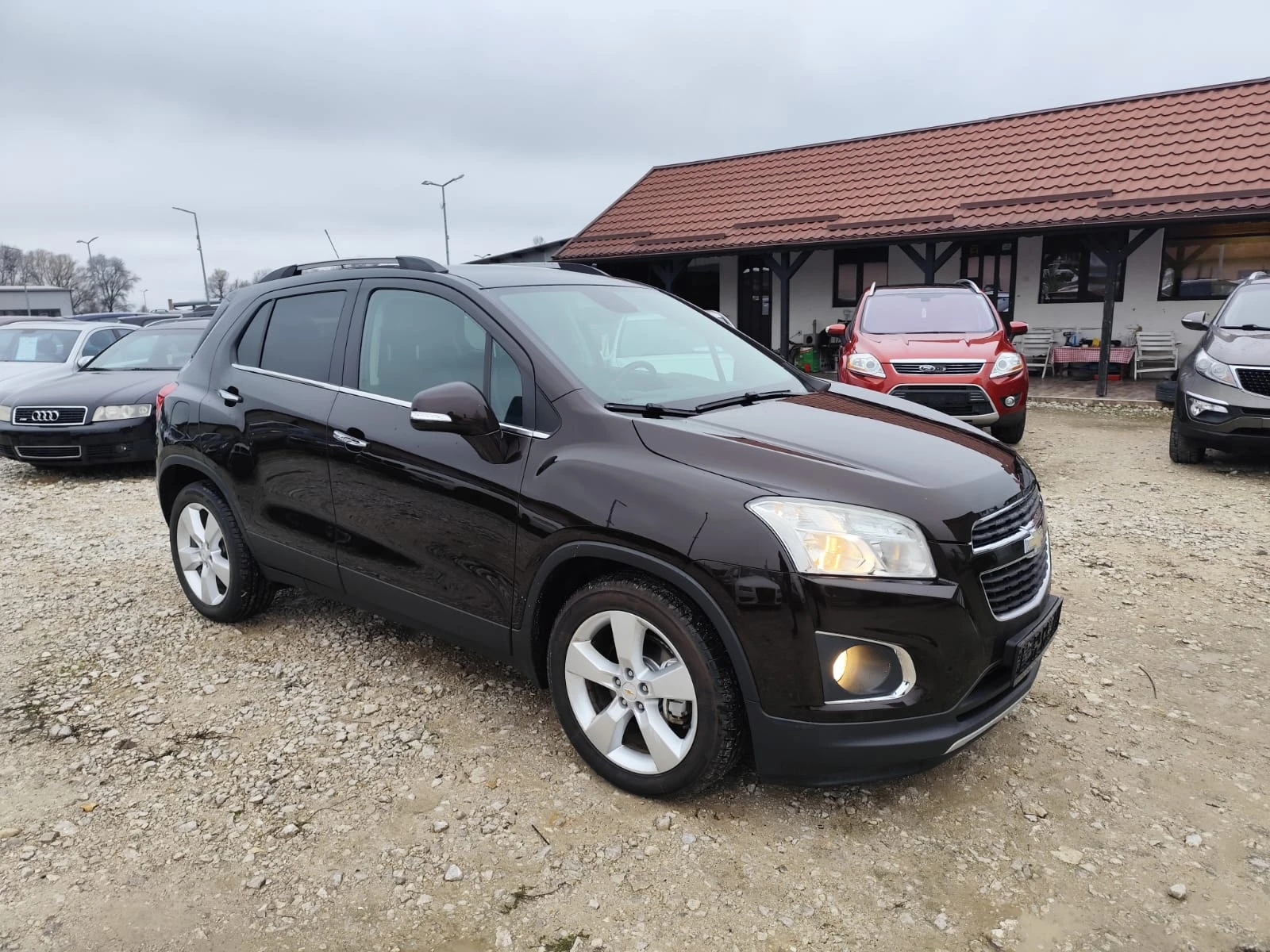 Chevrolet Trax 1.7  дизел 4х4 - изображение 3