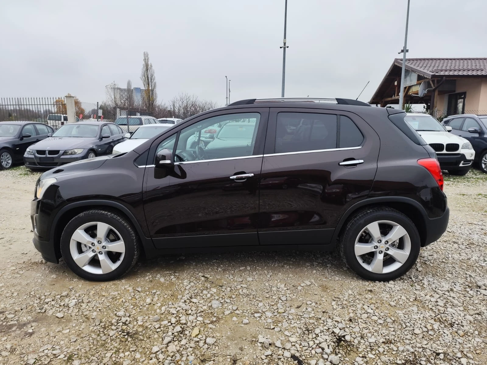 Chevrolet Trax 1.7  дизел 4х4 - изображение 9