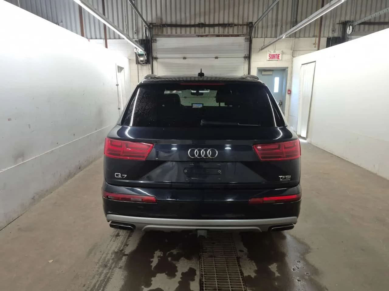 Audi Q7 3.0T KOMFORT /CARFAX/2 КЛЮЧА/ПОДГРЕВ/ПАНО/ПАМЕТ/, снимка 17 - Автомобили и джипове - 54000941