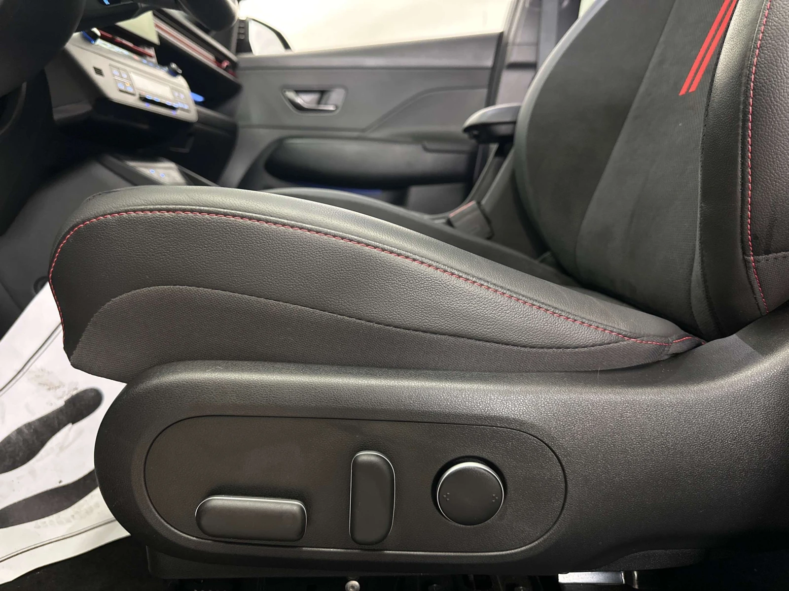 Hyundai Kona 4X4 1.6 TURBO/КОЖА, ЦЕНА ДО БГ, снимка 12 - Автомобили и джипове - 54989594