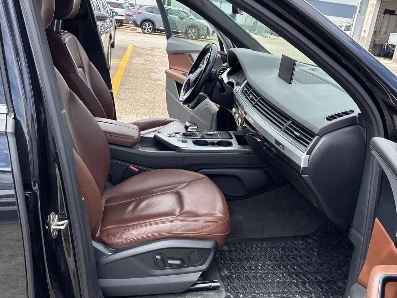 Audi Q7 * 3.0T * CARFAX * ����� �� ����������� | Mobile.bg � ����������� 13