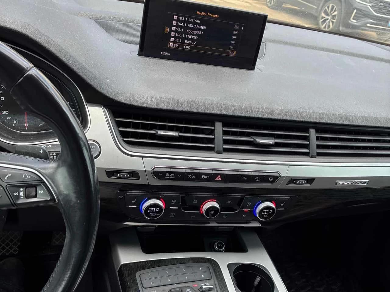 Audi Q7 * 3.0T * CARFAX * ����� �� ����������� | Mobile.bg � ����������� 9