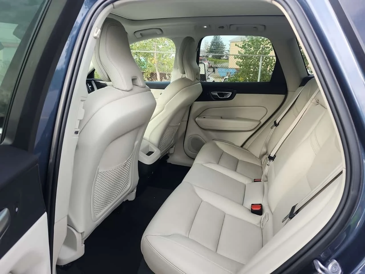 Volvo XC60 B5 Awd Momentum /CARFAX/����������� | Mobile.bg � ����������� 12