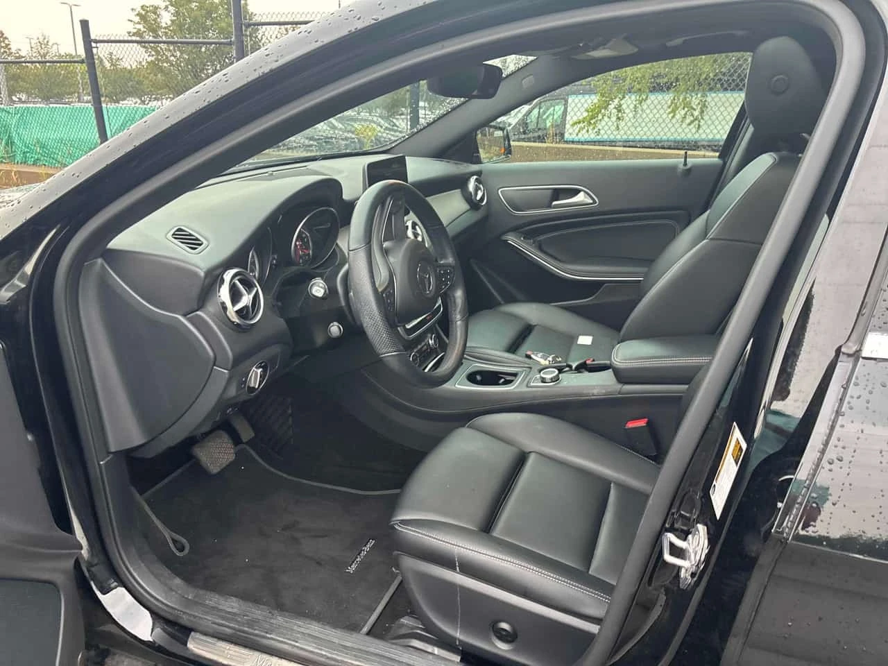 Mercedes-Benz GLA 250 | CARFAX | ГЛАВНО ПРЕДСТАВИТЕЛСТВО НА MERCEDES, снимка 7 - Автомобили и джипове - 56231153
