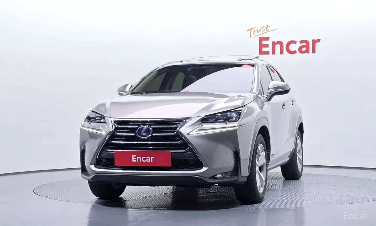 Lexus NX 300h * Executive * Обдухване * Шибидах * Blind Spot * , снимка 3 - Автомобили и джипове - 56232941
