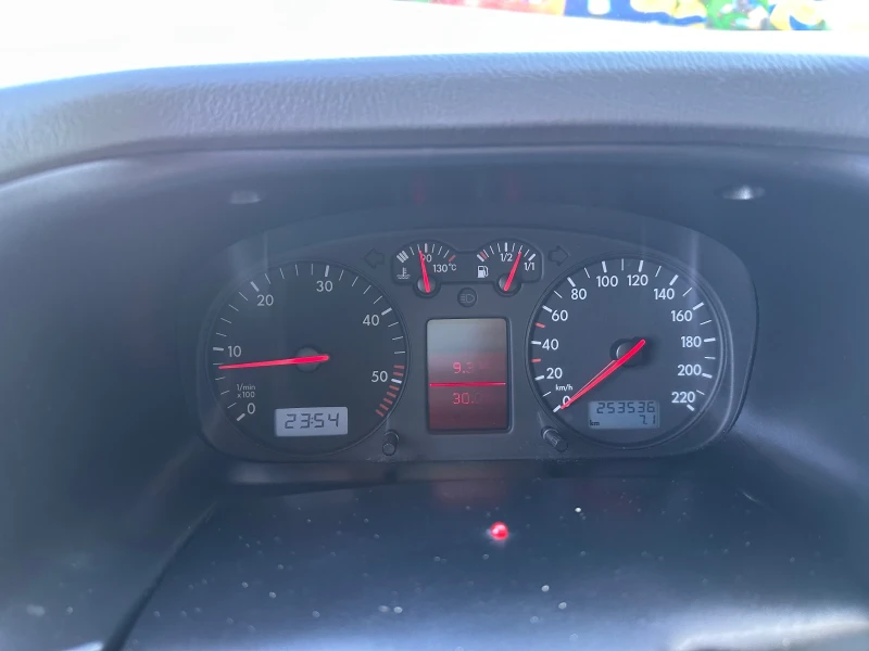 VW Caravelle Volkswagen T4 Caravelle 2.5 TDI   150 к.с., снимка 11 - Бусове и автобуси - 52205194