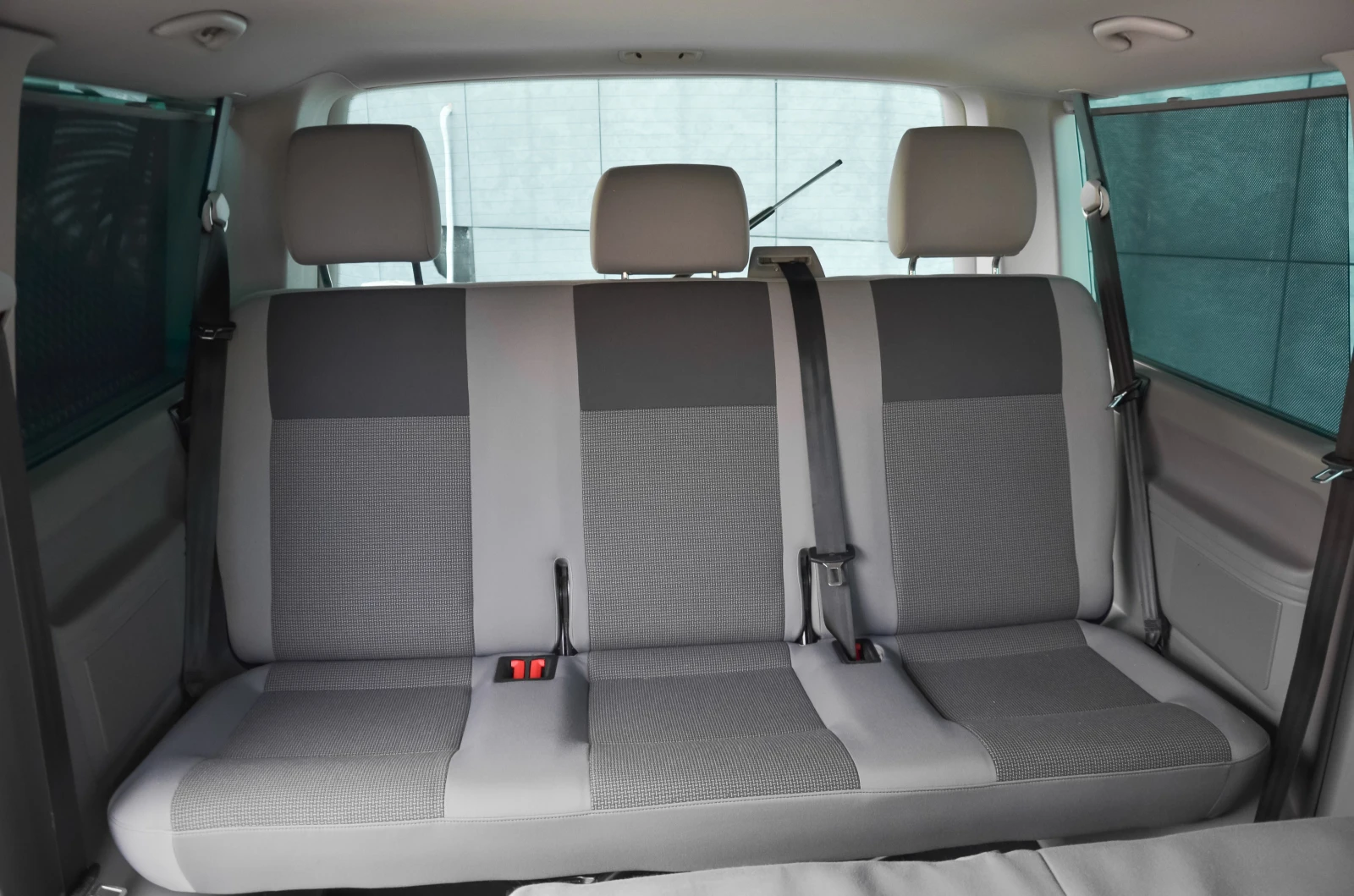 VW Caravelle 2.0 TDI 180 K C, снимка 11 - Бусове и автобуси - 53735721