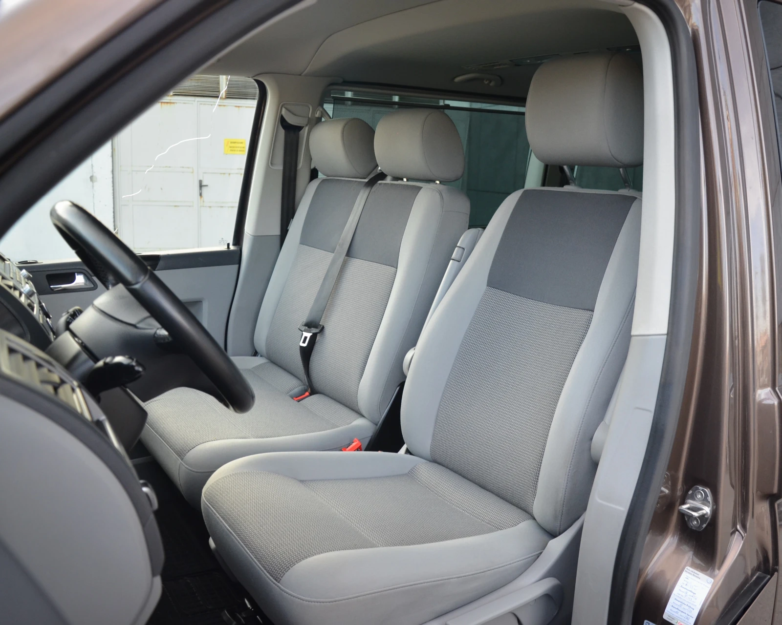 VW Caravelle 2.0 TDI 180 K C, снимка 13 - Бусове и автобуси - 53735721