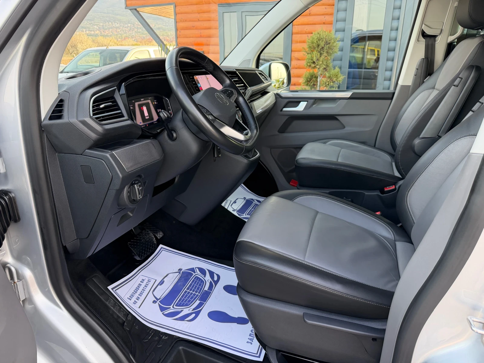 VW Caravelle Нов внос от Белгия!8-местен, снимка 11 - Бусове и автобуси - 54195745