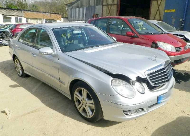 Електрическа система за Mercedes-Benz E 220, снимка 2 - Части - 49502131