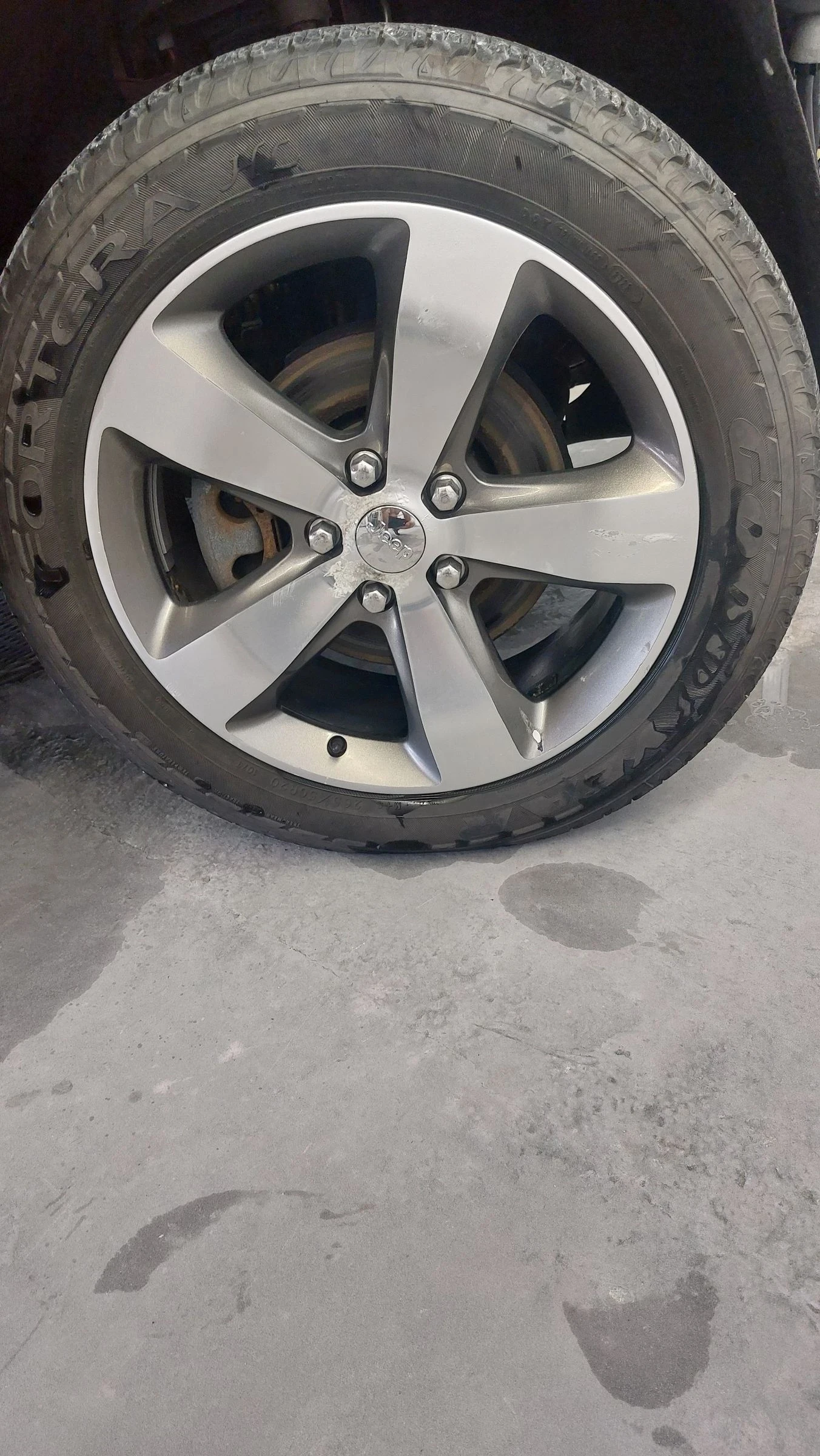    265/50R20  Jeep Grand cherokee | Mobile.bg   12