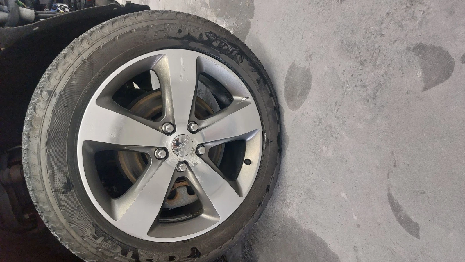    265/50R20  Jeep Grand cherokee | Mobile.bg   2