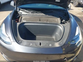Tesla Model Y Long Range Dual Motor All-Wheel Drive, снимка 10