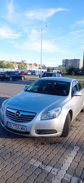 Opel Insignia, снимка 1 - Автомобили и джипове - 45323659