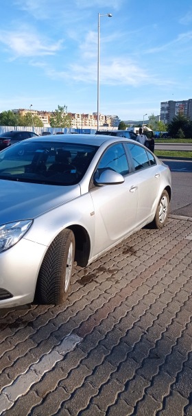 Opel Insignia, снимка 4 - Автомобили и джипове - 45323659