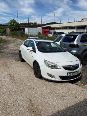������ Opel Astra