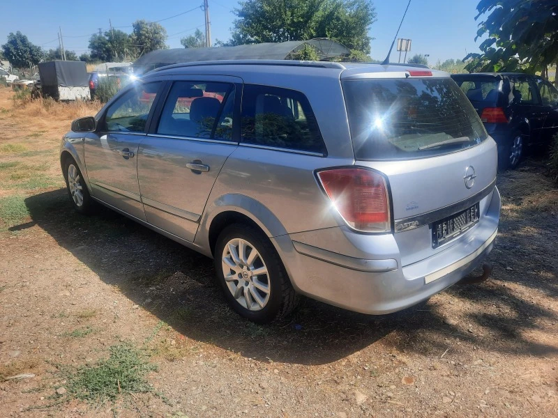 Opel Astra 1.8 i, снимка 5 - Автомобили и джипове - 46584543