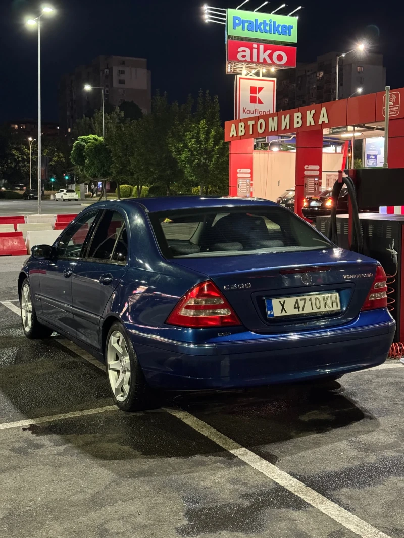 Mercedes-Benz C 200 2.0 Kompressor, снимка 5 - Автомобили и джипове - 47805953