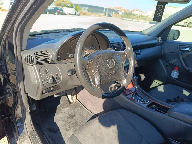 Mercedes-Benz C 200, снимка 7 - Автомобили и джипове - 48731662