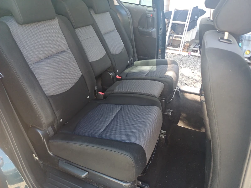 Mazda 5 1.8i GAZ, снимка 17 - Автомобили и джипове - 50084296