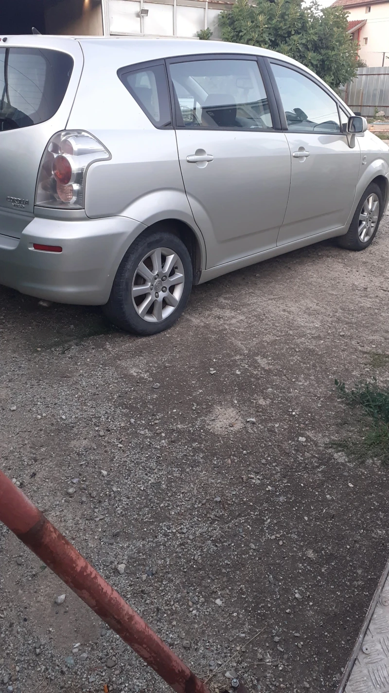 Toyota Corolla verso 1.8/129 кс, снимка 3 - Автомобили и джипове - 51402271