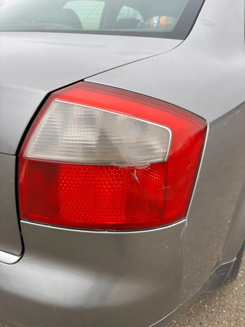 Audi A4, снимка 5 - Автомобили и джипове - 52492545