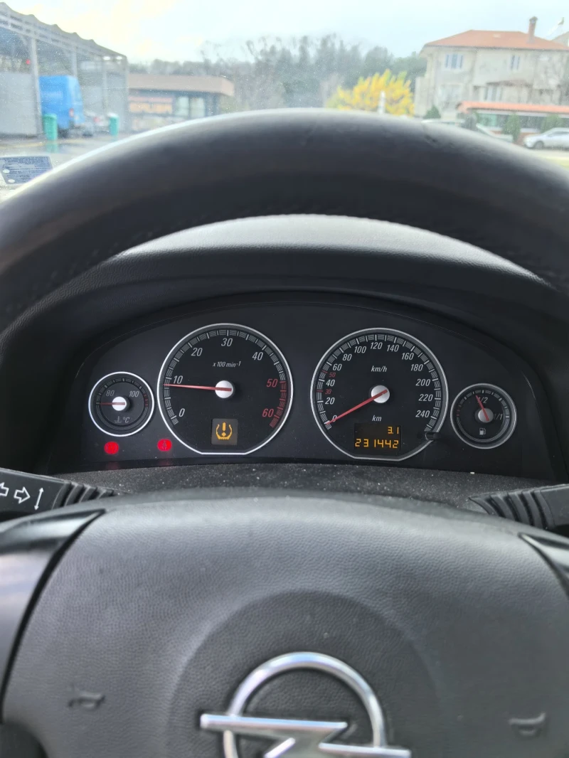 Opel Vectra 2.2tdi, снимка 8 - Автомобили и джипове - 52494776