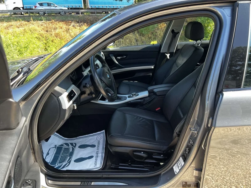 BMW 325 3.0i Xdrive, снимка 15 - Автомобили и джипове - 52700526