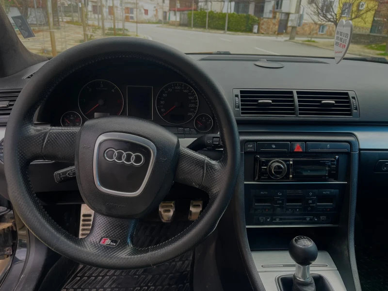 Audi A4, снимка 8 - Автомобили и джипове - 52919522