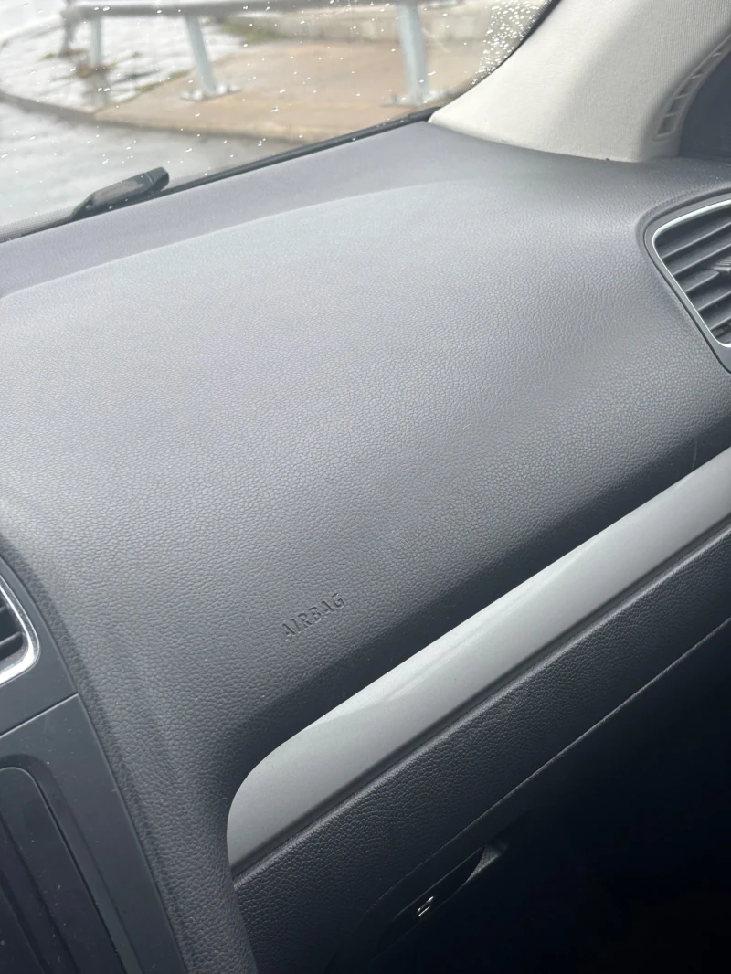 VW Golf НОВ ВНОС, снимка 8 - Автомобили и джипове - 53305326