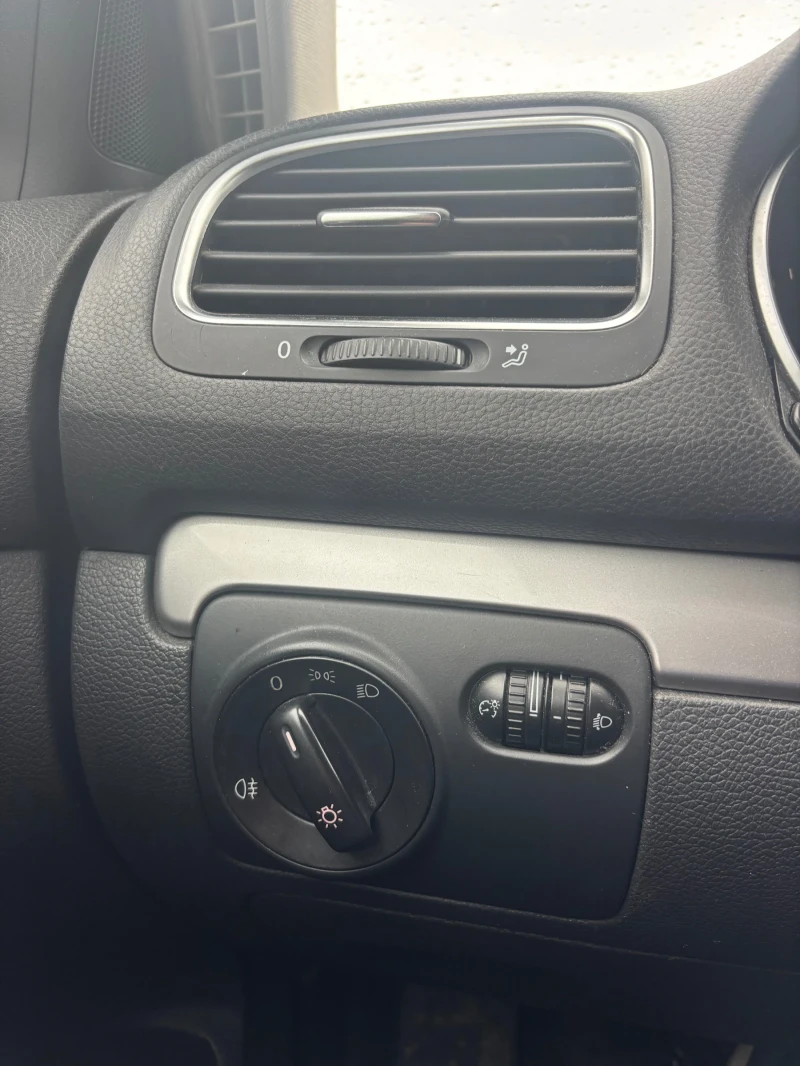 VW Golf НОВ ВНОС, снимка 13 - Автомобили и джипове - 53305326