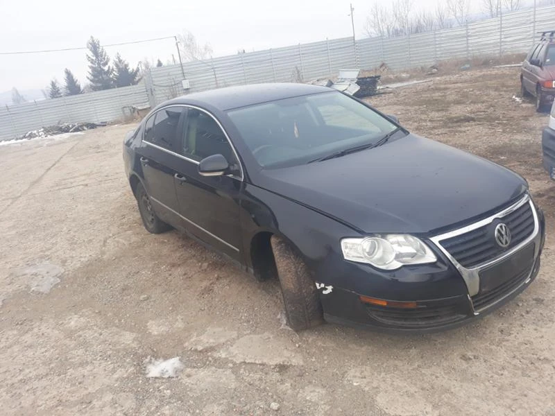 VW Passat 2.0 tdi, снимка 3 - Автомобили и джипове - 46822817