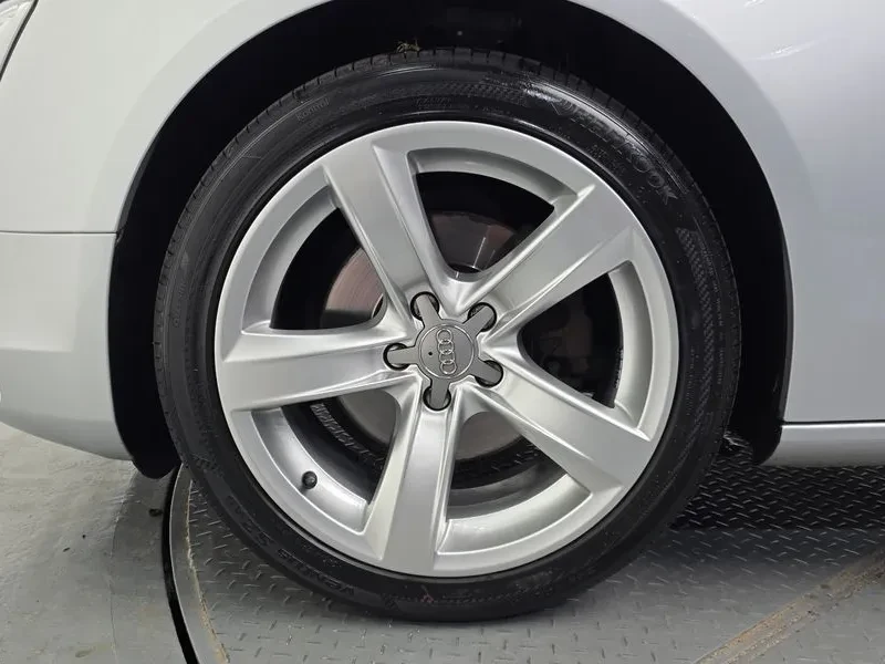 Audi A5 2.0 Tdi Quattro Sportback, снимка 4 - Автомобили и джипове - 55896206