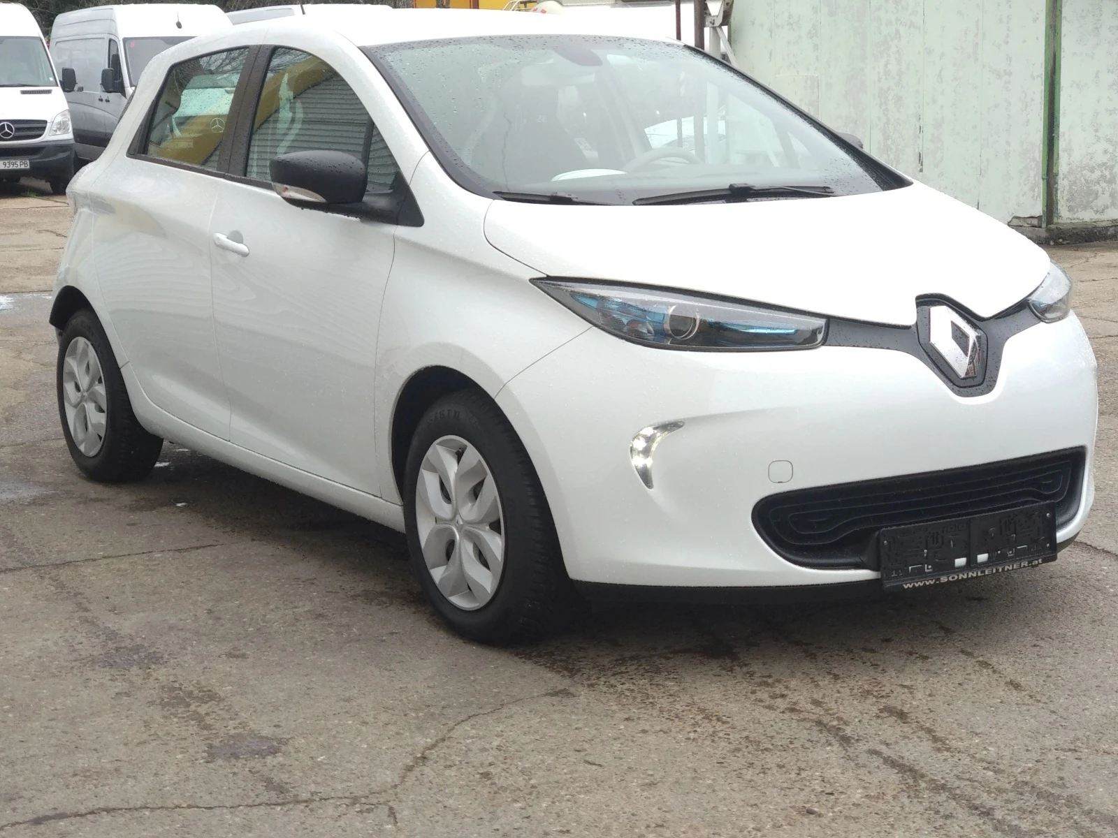 Renault Zoe Life R90, 41kWh - изображение 2