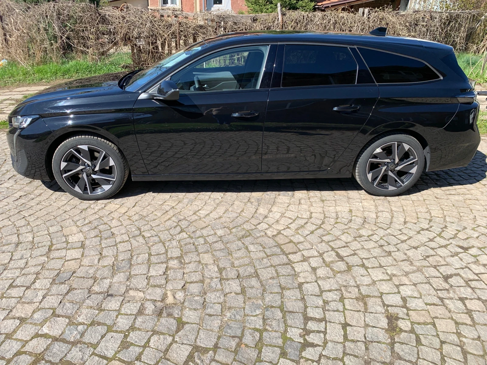 Peugeot 308 308 SW 1.5 BlueHdi 130 - изображение 7