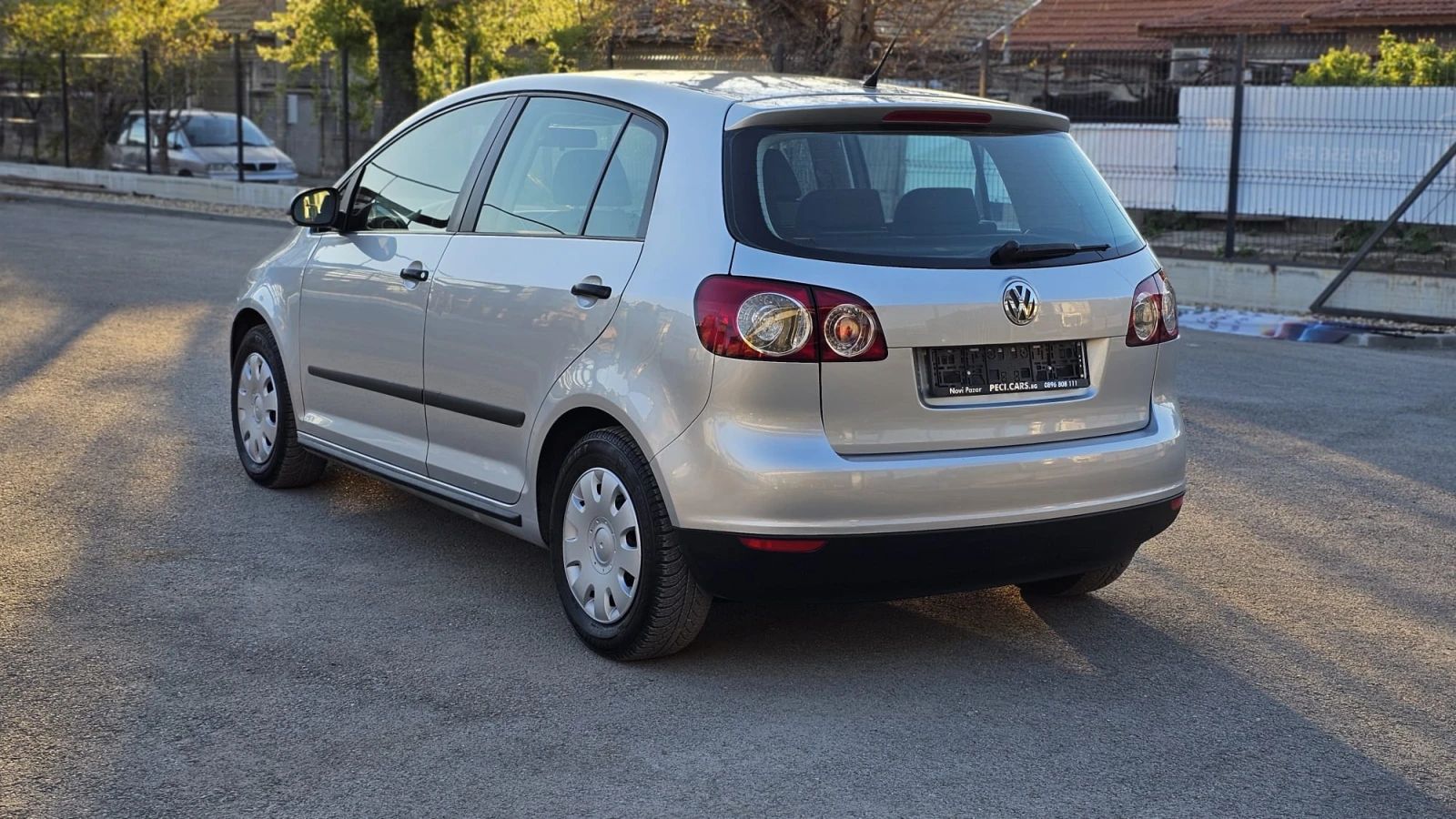 VW Golf Plus 1.9TDi 90HP 5SP-EURO 4-ТОП СЪСТ.-ЛИЗИНГ - изображение 4